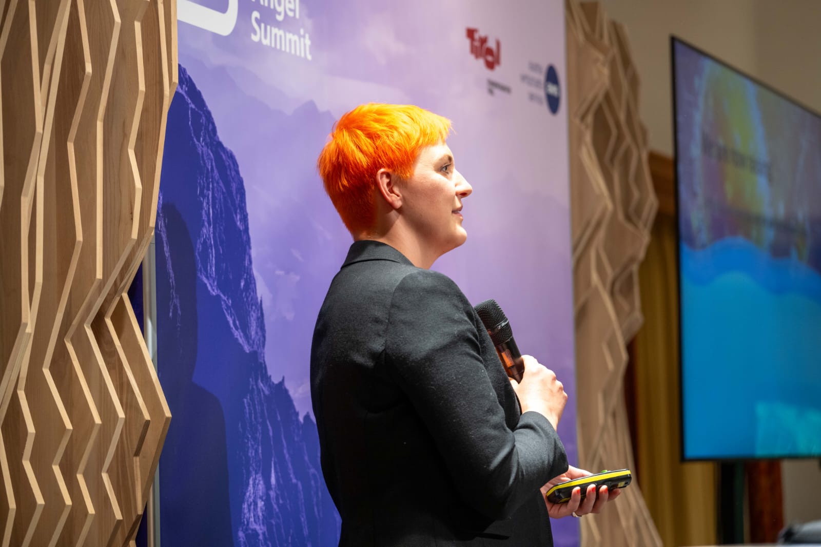 Viktoria Enkmann presenting RNAnalytics